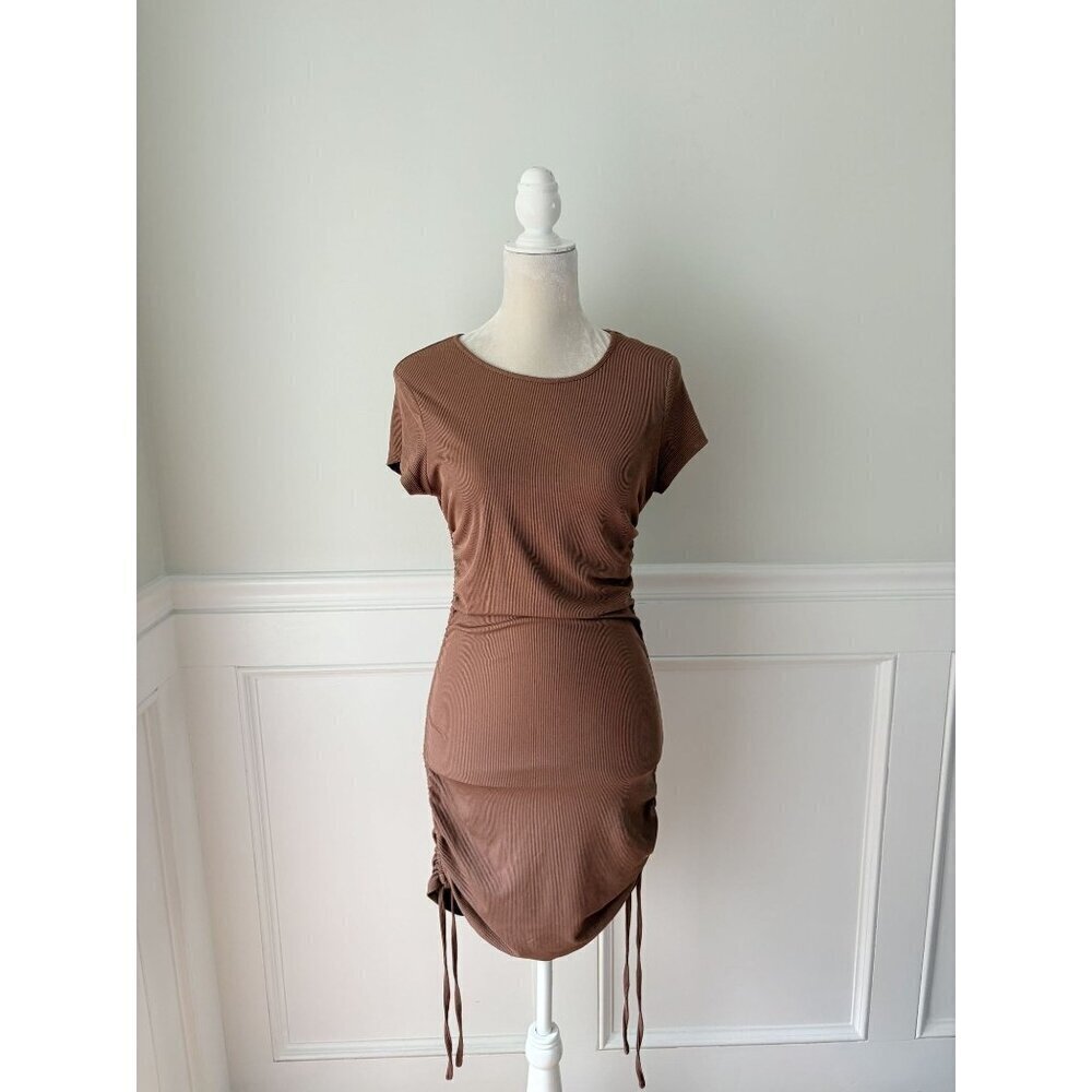 Brown Ribbed Ruched Side Stretch Dress With Short Sleeves & Adjustable Drawstrin